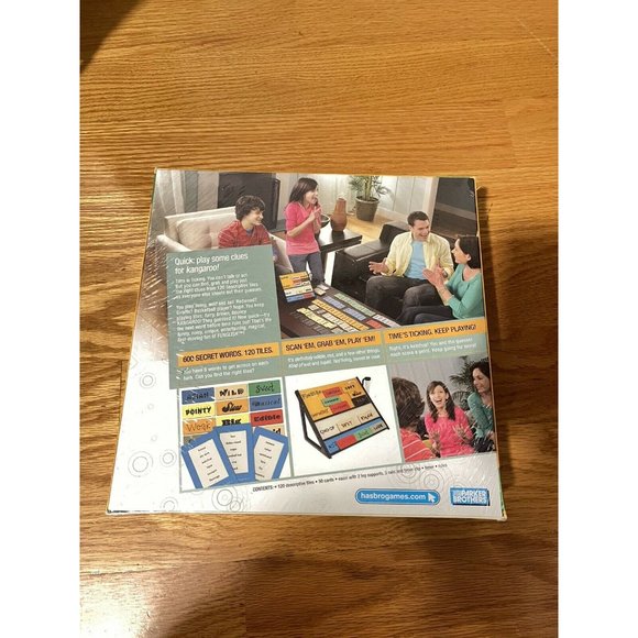 Sealed Funglish Board Game Hasbro Family Word Guessing Game Express It & Guess - Picture 3 of 6